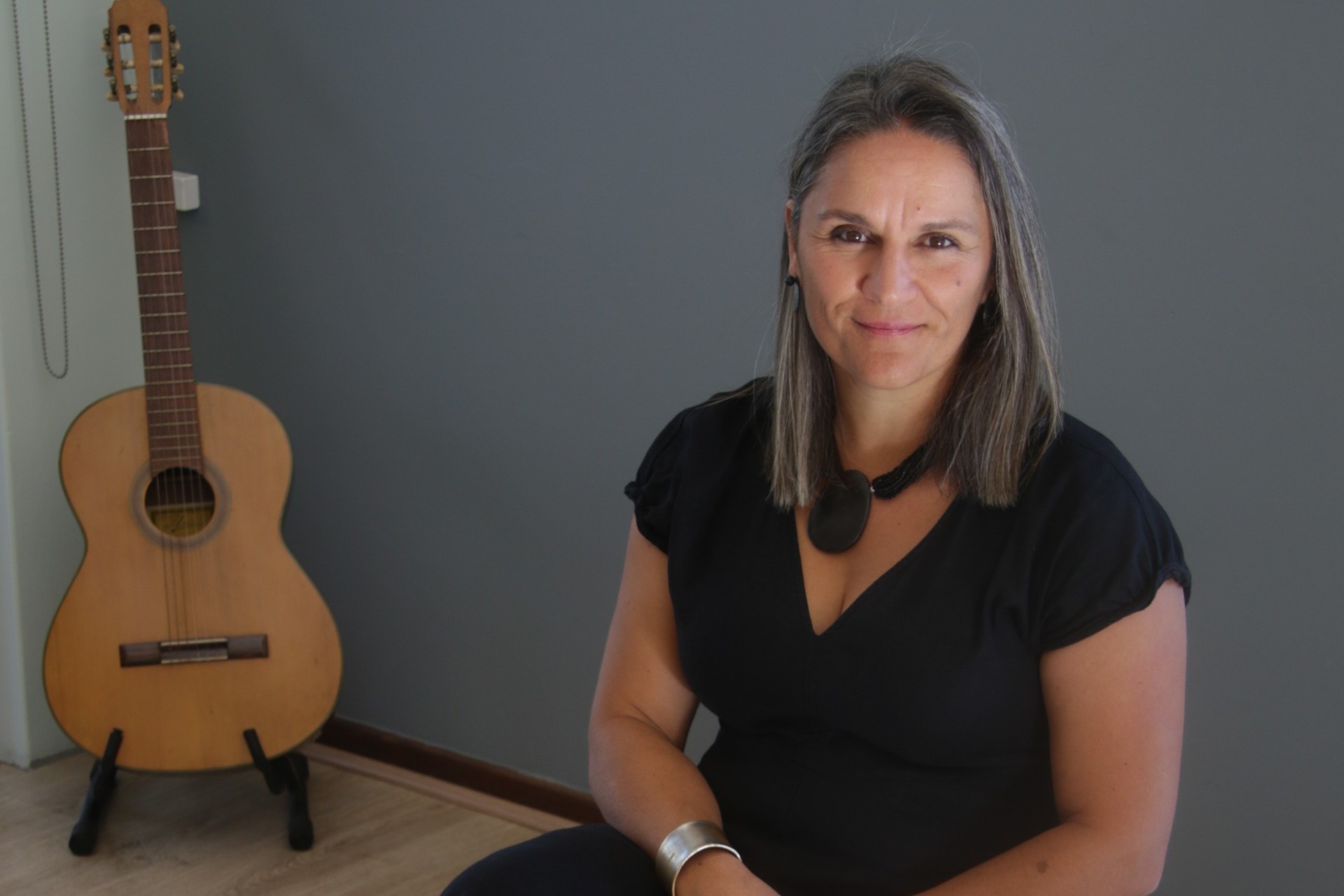 Gina Holloway Mulder, a registered voice movement therapist, author, and creative healing practitioner