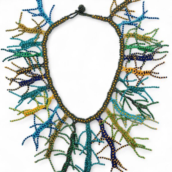 N-AAC71-blues Beaded seaweed necklace in blues.