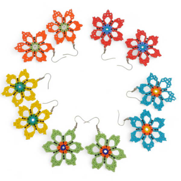 E268-2 Phume’s Hibiscus, seed bead Zulu beadwork assorted colours 4,5cm x 4,5cm 4grams humes-Hibiscus-seed-bead-Zulu-beadwork-assorted-colours