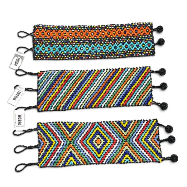 B006-1 Traditional Zulu bangles wide 4,5- 5cm wide Assorted paterns glass seed beads